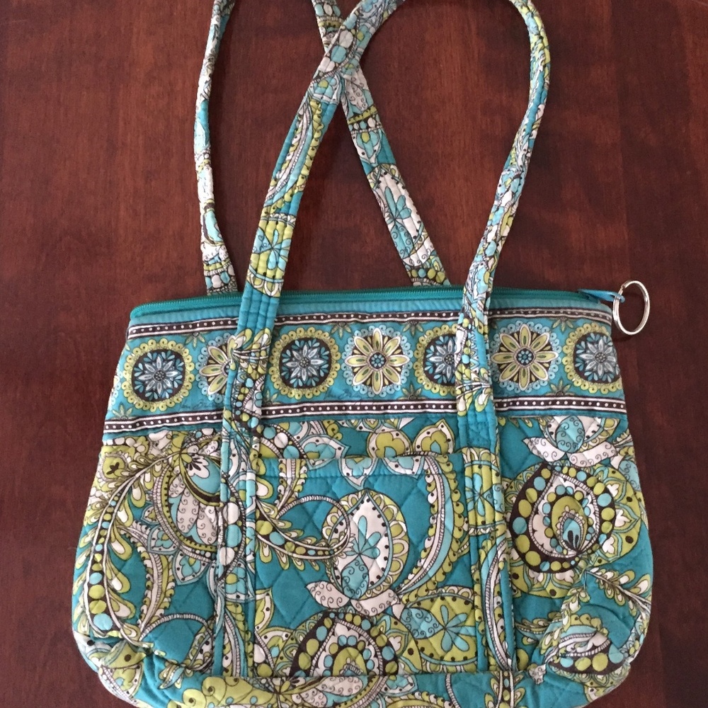 Vera Bradley Handbag w/jewelry roll
